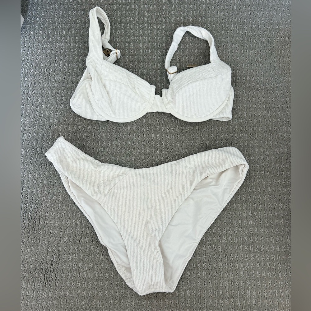Worn once White Vetchy Bikini